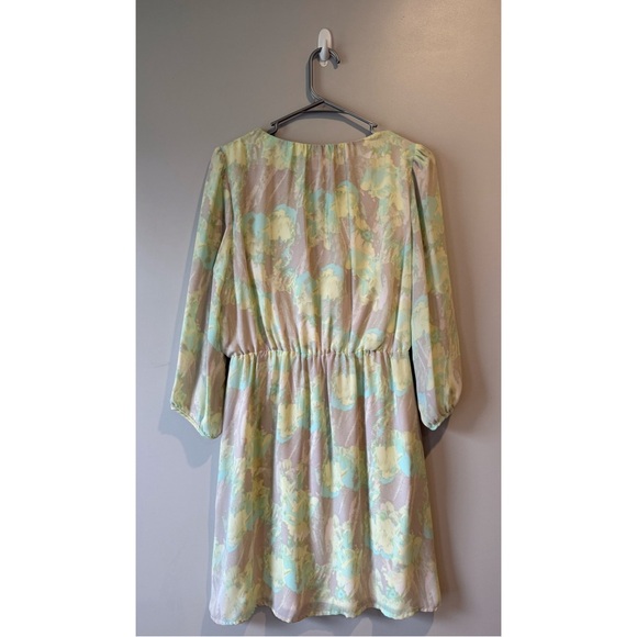 Women’s ‘Charming Charlie’ long sleeve dress - Picture 2 of 5